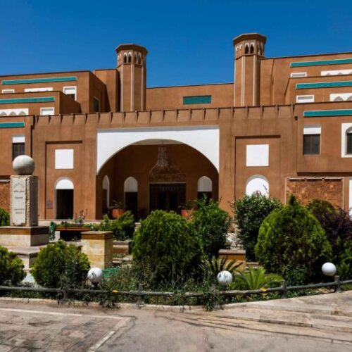 فراخوان شناسایی سرمایه گذار به روش B.O.T برای احداث و بهره برداری مجموعه ورزشی